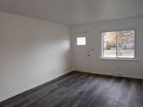 3 A Saybrook Dr in Latham, NY - Building Photo - Building Photo