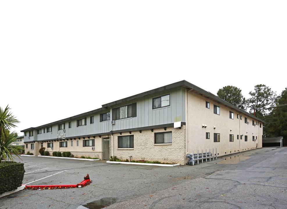 King Apartments in Mountain View, CA - Building Photo