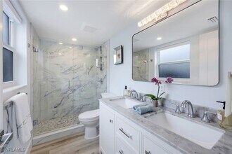 780 10th Ave S in Naples, FL - Building Photo - Building Photo