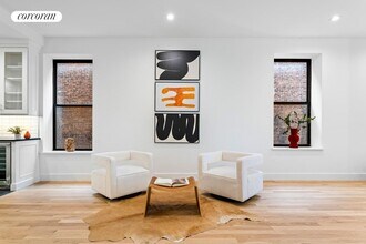 228 W Broadway in New York, NY - Building Photo - Building Photo