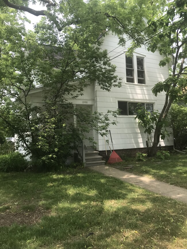 1200 E University Ave, Unit 1200 E University