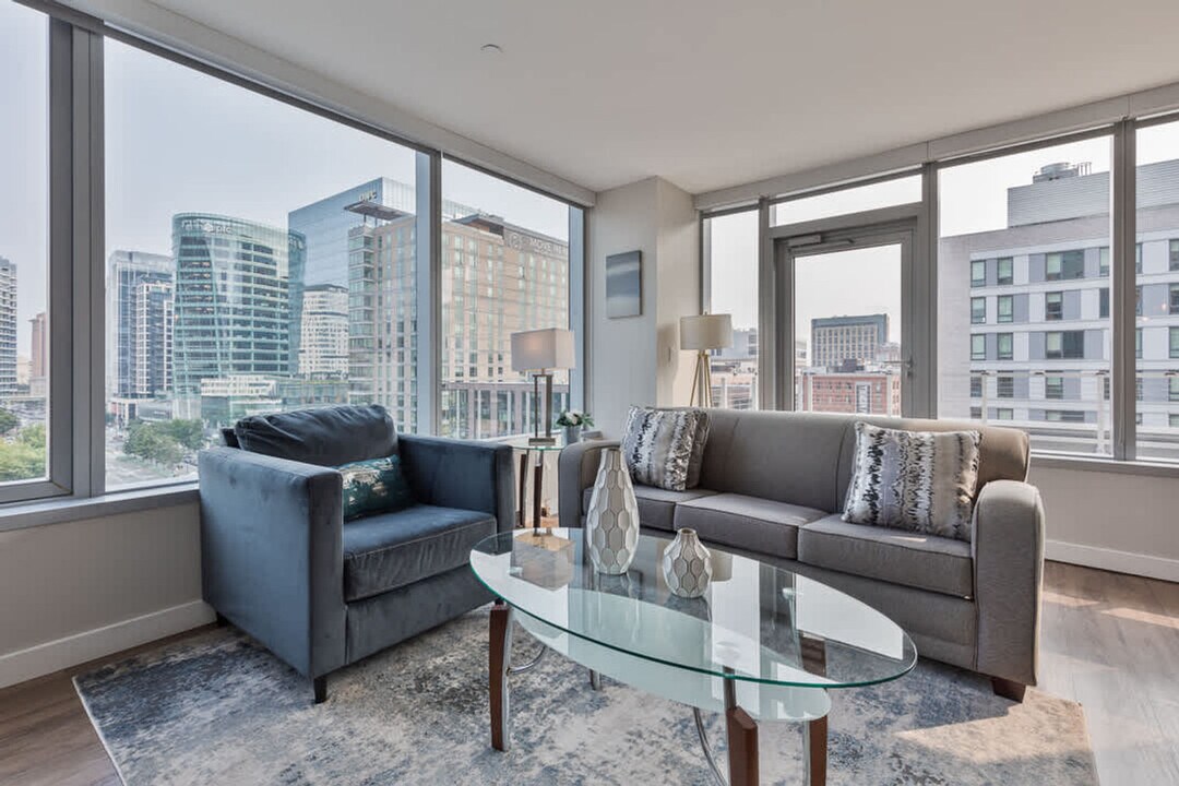 5 Fan Pier Boulevard in Boston, MA - Building Photo