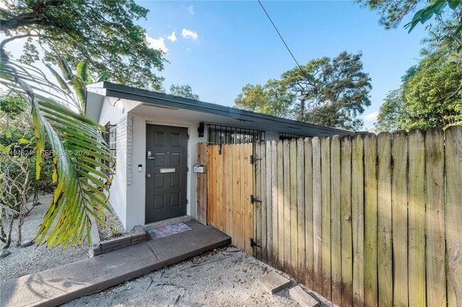 1821 SW 11th Ct in Fort Lauderdale, FL - Building Photo - Building Photo