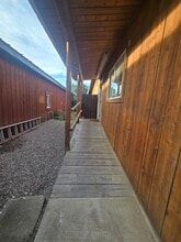 101 1st Ave in Saint Ignatius, MT - Foto de edificio - Building Photo