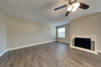 29439 Fox River Dr in Spring, TX - Building Photo - Building Photo