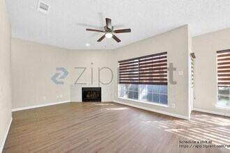 4101 Esters Rd in Irving, TX - Foto de edificio - Building Photo