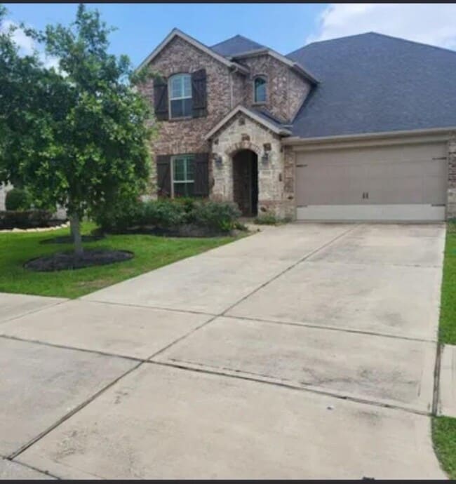 property at 19715 Terrazza Lake Ln