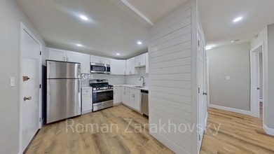 39 Shepard St in Boston, MA - Building Photo - Building Photo