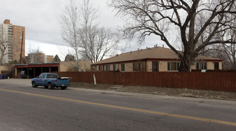 901 Fairfax St in Denver, CO - Building Photo