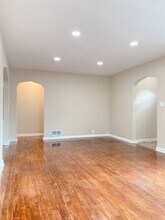 309 Perrin Pl in Council Bluffs, IA - Building Photo - Building Photo