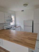561 De Mott Ave in North Baldwin, NY - Building Photo - Building Photo