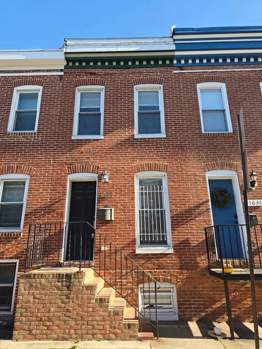 1633 Clarkson St in Baltimore, MD - Building Photo