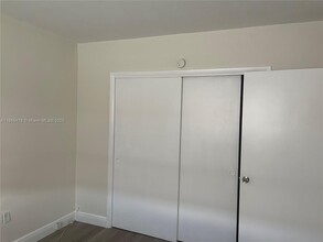 4300 SW 67th Ave in Miami, FL - Building Photo - Building Photo