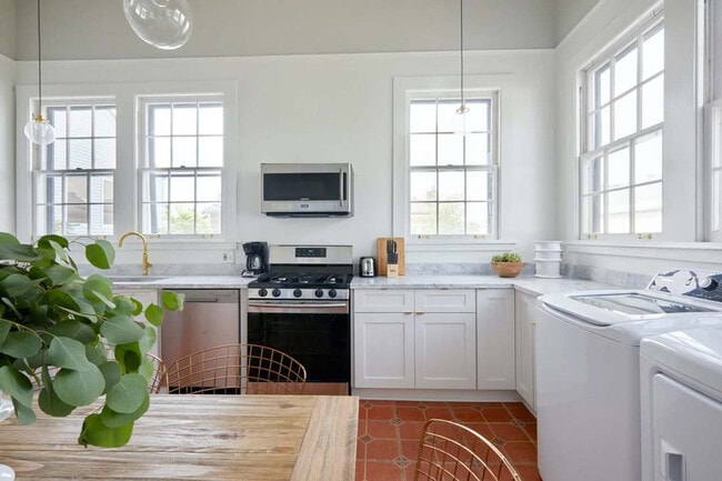 2317 N Rampart St in New Orleans, LA - Foto de edificio - Building Photo