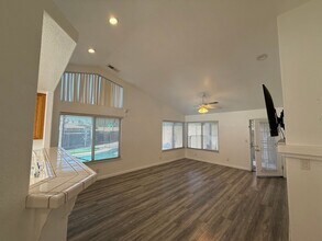 1501 Shiprock Ct in Modesto, CA - Building Photo - Building Photo
