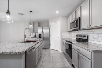 12143 Kingsley Trl in Duette, FL - Building Photo - Building Photo