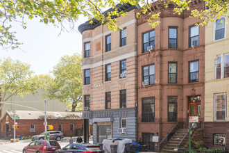 692 Macon St in Brooklyn, NY - Building Photo - Building Photo