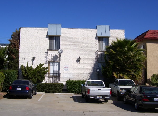 2138 Thomas Ave in San Diego, CA - Building Photo - Building Photo