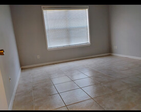 3703 South Lake Orlando Pky, Unit # 5 Ashley Court in Orlando, FL - Foto de edificio - Building Photo