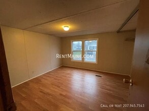 133 Harrison St in Pittsfield, ME - Building Photo - Building Photo