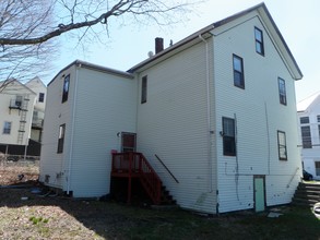 76-82 Linfield St in Holbrook, MA - Building Photo - Building Photo