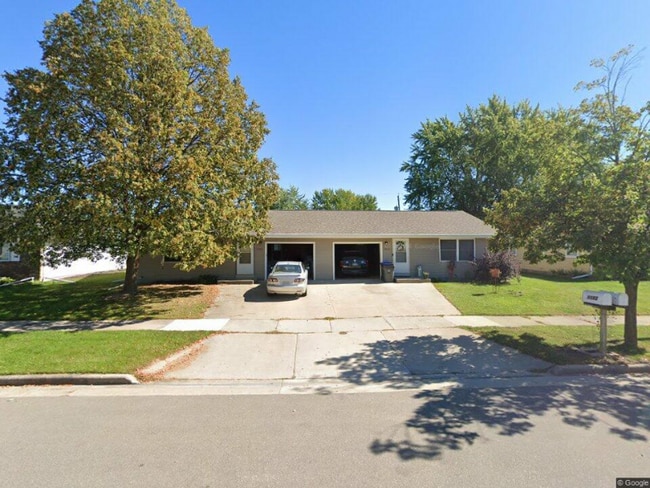 property at 1344 Meadow Ln