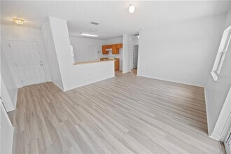 959 Cumberland Dr in Kissimmee, FL - Building Photo - Building Photo