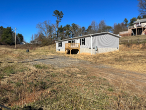 113 Cheoah Rdg Dr in Alexander, NC - Building Photo - Building Photo