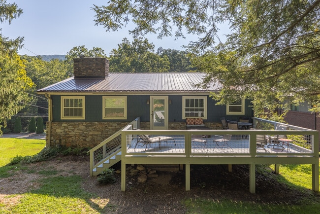 property at 275 Kimberly Ave