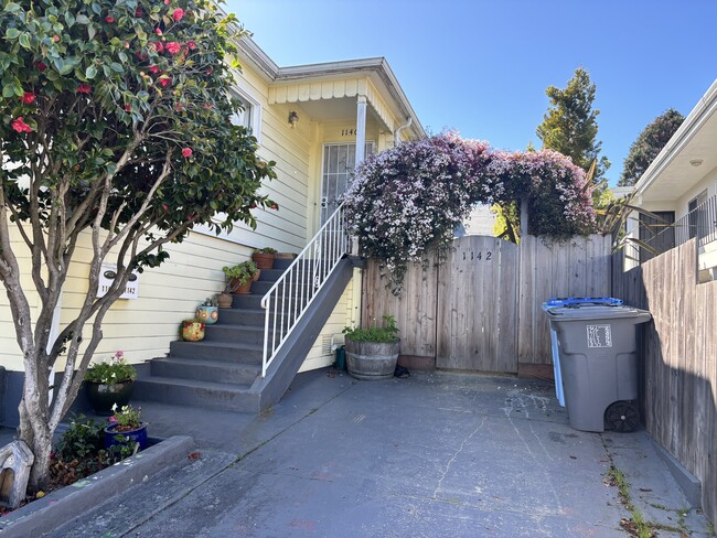 1140 Addison St in Berkeley, CA - Building Photo - Building Photo