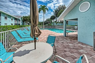 133 Wading Bird Cir in Naples, FL - Building Photo - Building Photo