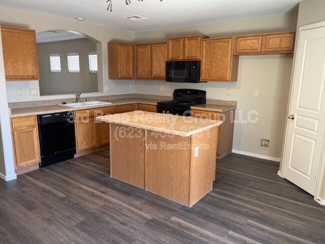 11417 W Rio Vista Ln in Avondale, AZ - Building Photo - Building Photo