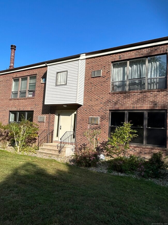 property at 87 Wellington Dr