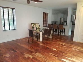 1115 Buttonwood Ln in Hollywood, FL - Building Photo - Building Photo