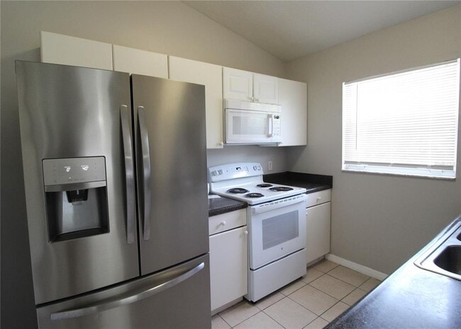 864 Hand Ave in Sarasota, FL - Building Photo - Building Photo