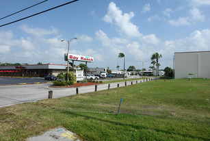 Bay Ranch Mobile Village Park Apartments