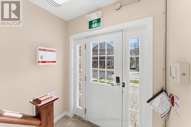 443 Timothy St in Newmarket, ON - Building Photo - Building Photo