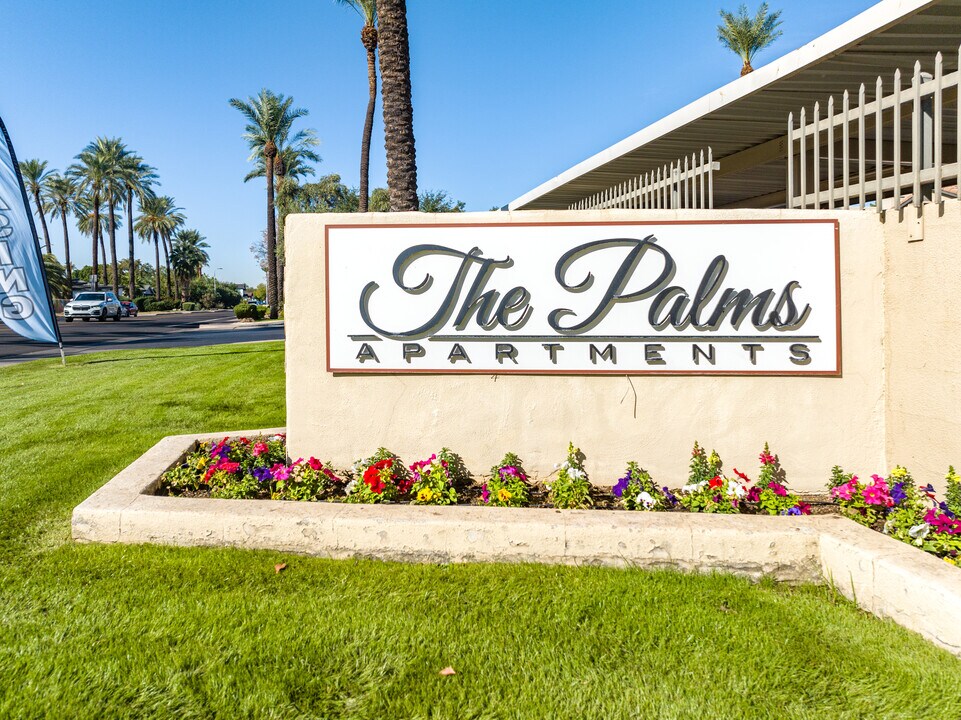 The Palms in Phoenix, AZ - Building Photo