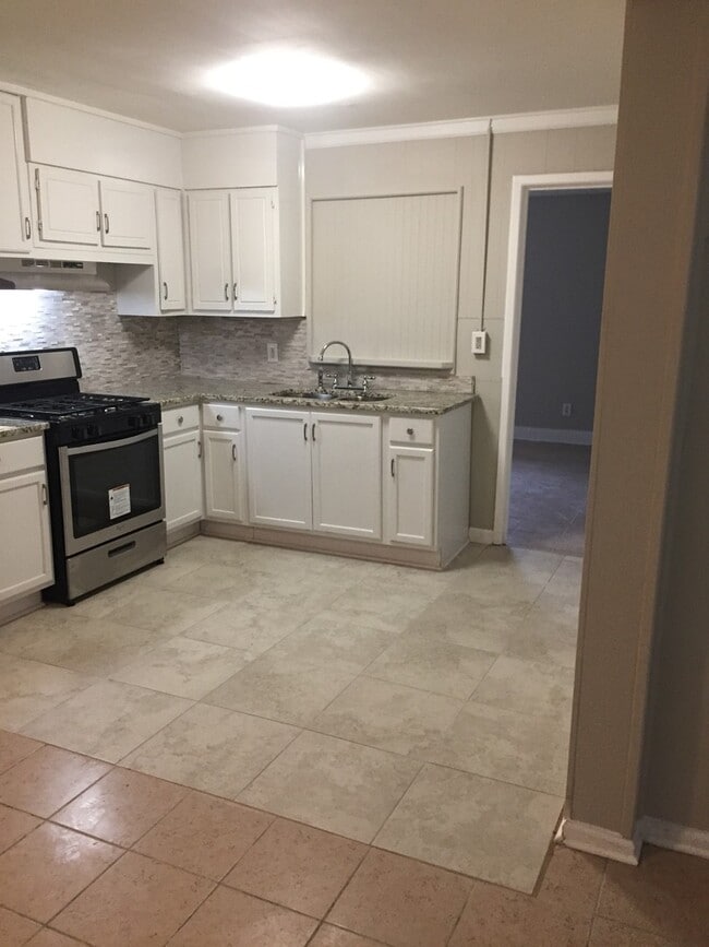 272 Whitworth Dr SW in Atlanta, GA - Building Photo - Building Photo