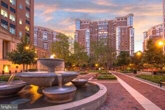 2151 Jamieson Ave in Alexandria, VA - Building Photo - Building Photo