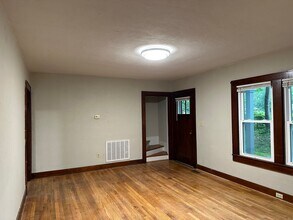 1909 2nd Ave SW in Hickory, NC - Building Photo - Building Photo