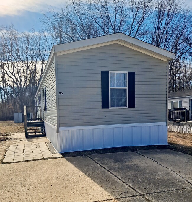 property at 85 Deerwood Park