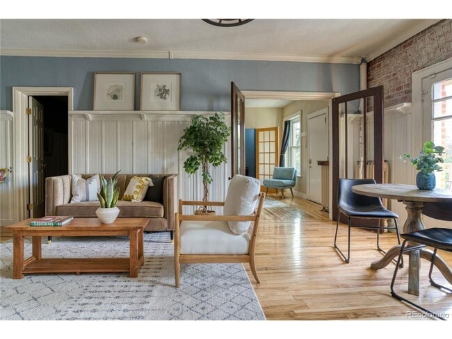 property at 1376 N Pearl St