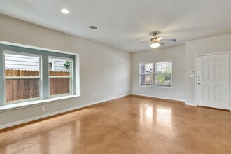 4619 Inicio Ln in Austin, TX - Building Photo - Building Photo