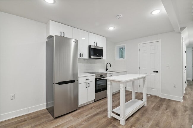 36 Park St in Jersey City, NJ - Building Photo - Building Photo