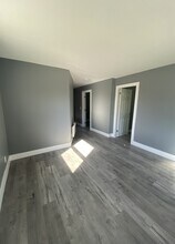 998-998 Riverside Dr in Bathurst, NB - Building Photo - Building Photo