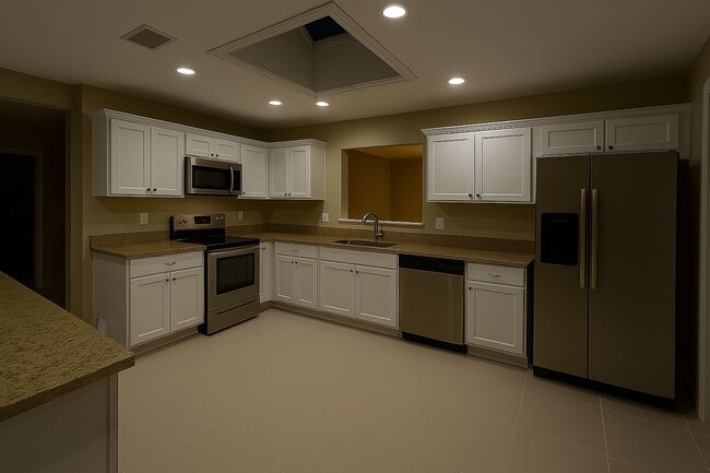 7051 Hibiscus Ave S in South Pasadena, FL - Foto de edificio - Building Photo