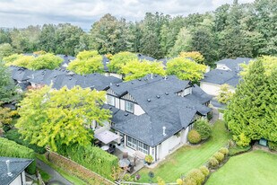 17917 68 Av in Surrey, BC - Building Photo