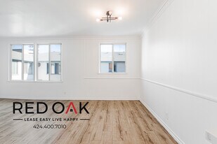 820 S Gramercy Pl, Unit 11 in Los Angeles, CA - Building Photo