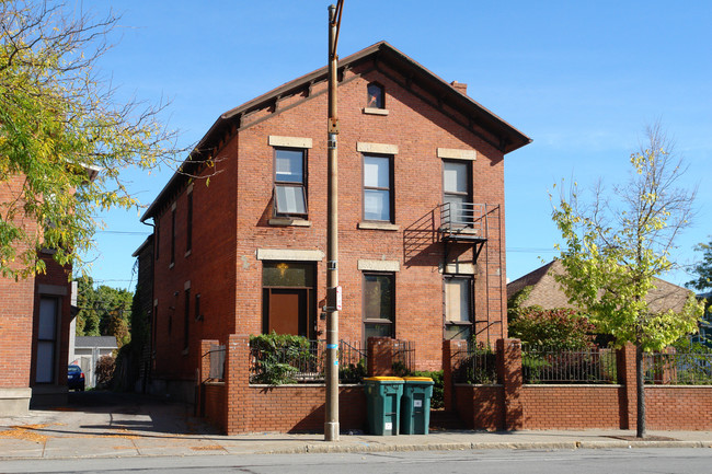 54 University Ave in Rochester, NY - Foto de edificio - Building Photo